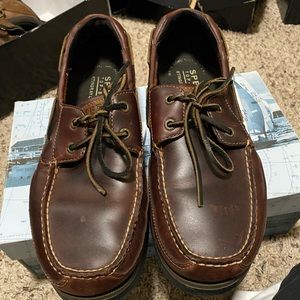 Sperrys top-sister